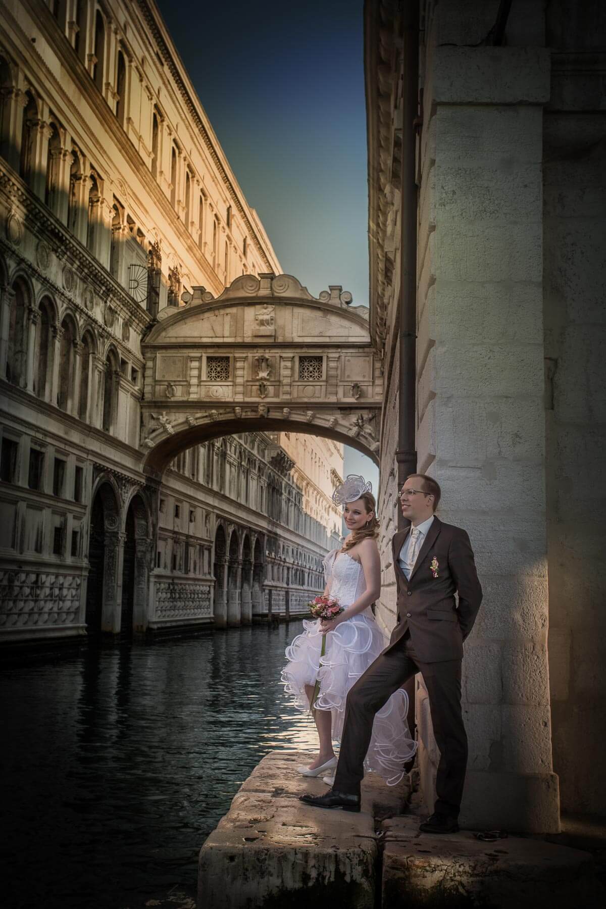 Fotograf-Fotostudio-Dresden-Venedig-Wedding-Italien-Hochzeitskleid-Blumenstrauß-Kulisse-Liebe-Fashion