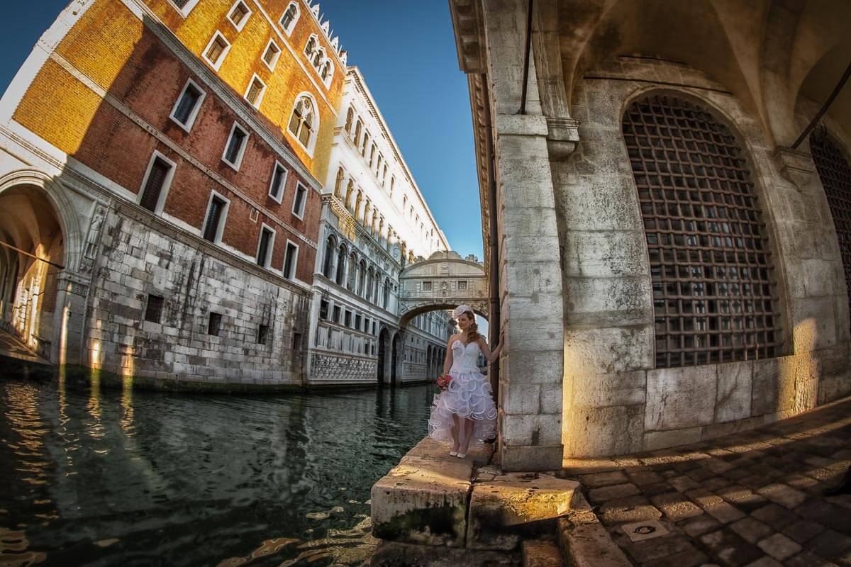 Fotograf-Fotostudio-Dresden-Venedig-Wedding-Italien-Hochzeitskleid-Blumenstrauß-Kulisse-Liebe-Fashion