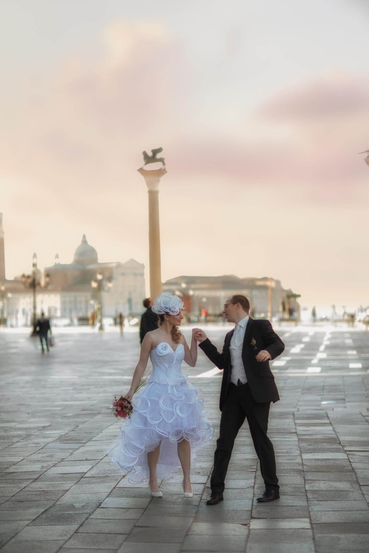 Fotograf-Fotostudio-Dresden-Venedig-Wedding-Italien-Hochzeitskleid-Blumenstrauß-Kulisse-Liebe-Fashion