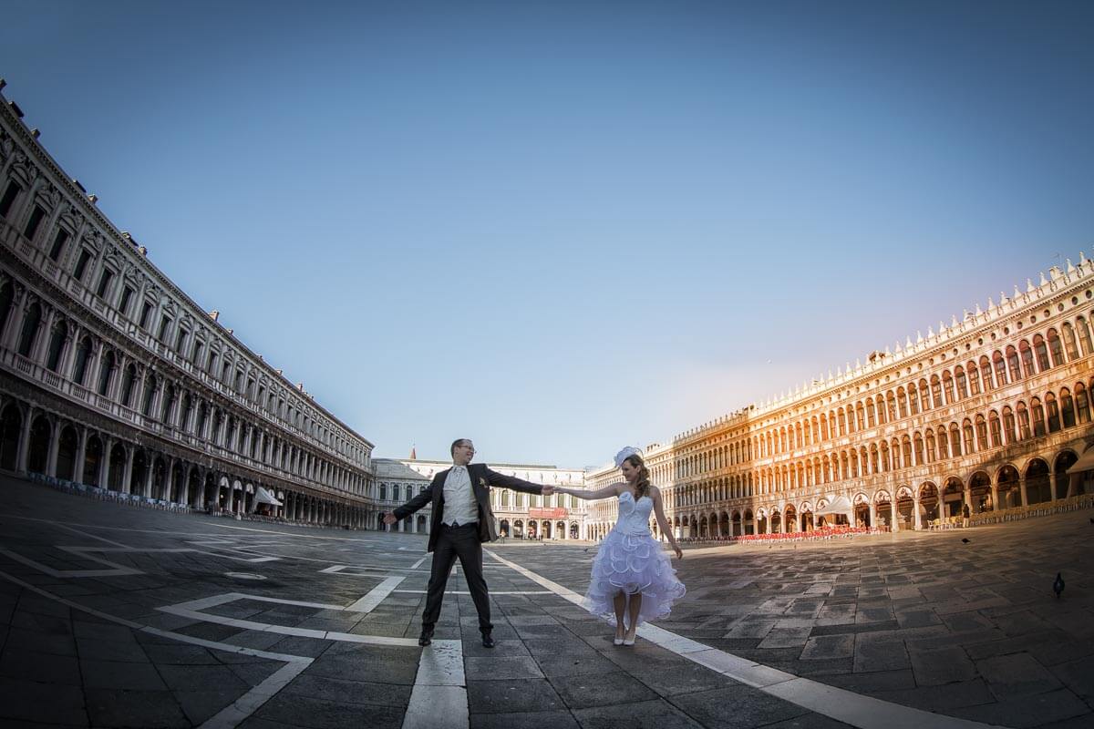 Fotograf-Fotostudio-Dresden-Venedig-Wedding-Italien-Hochzeitskleid-Blumenstrauß-Kulisse-Liebe-Fashion