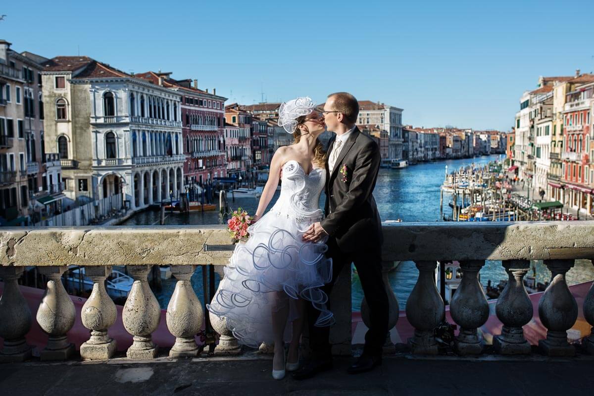 Fotograf-Fotostudio-Dresden-Venedig-Wedding-Italien-Hochzeitskleid-Blumenstrauß-Kulisse-Liebe-Fashion