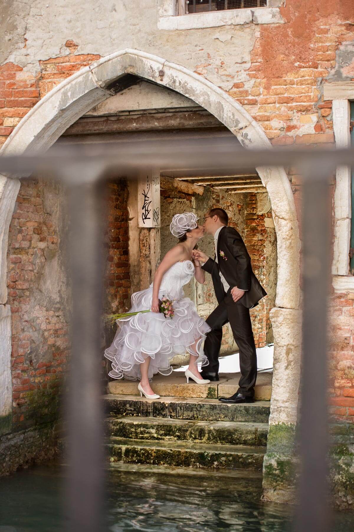 Fotograf-Fotostudio-Dresden-Venedig-Wedding-Italien-Hochzeitskleid-Blumenstrauß-Kulisse-Liebe-Fashion