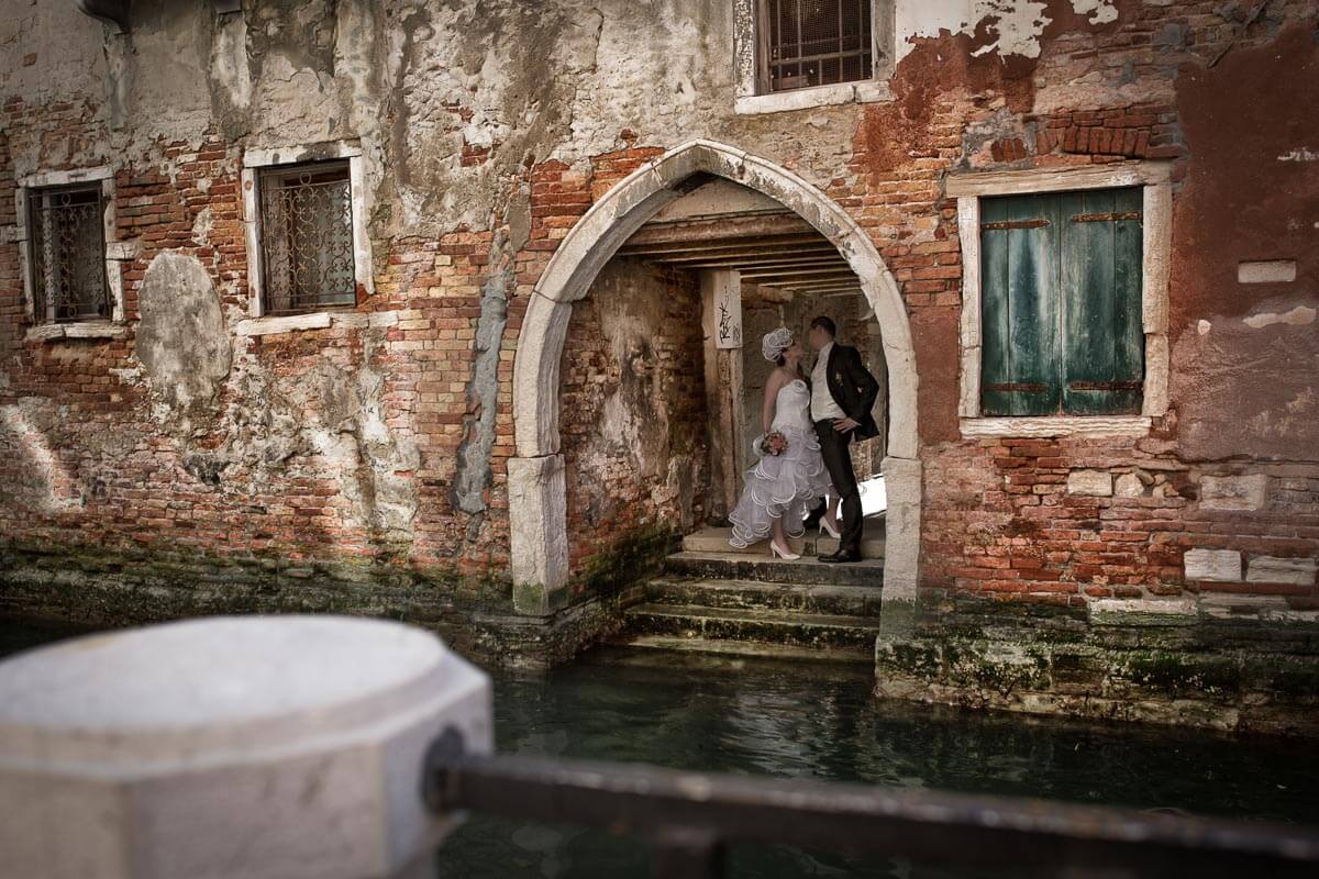 Fotograf-Fotostudio-Dresden-Venedig-Wedding-Italien-Hochzeitskleid-Blumenstrauß-Kulisse-Liebe-Fashion