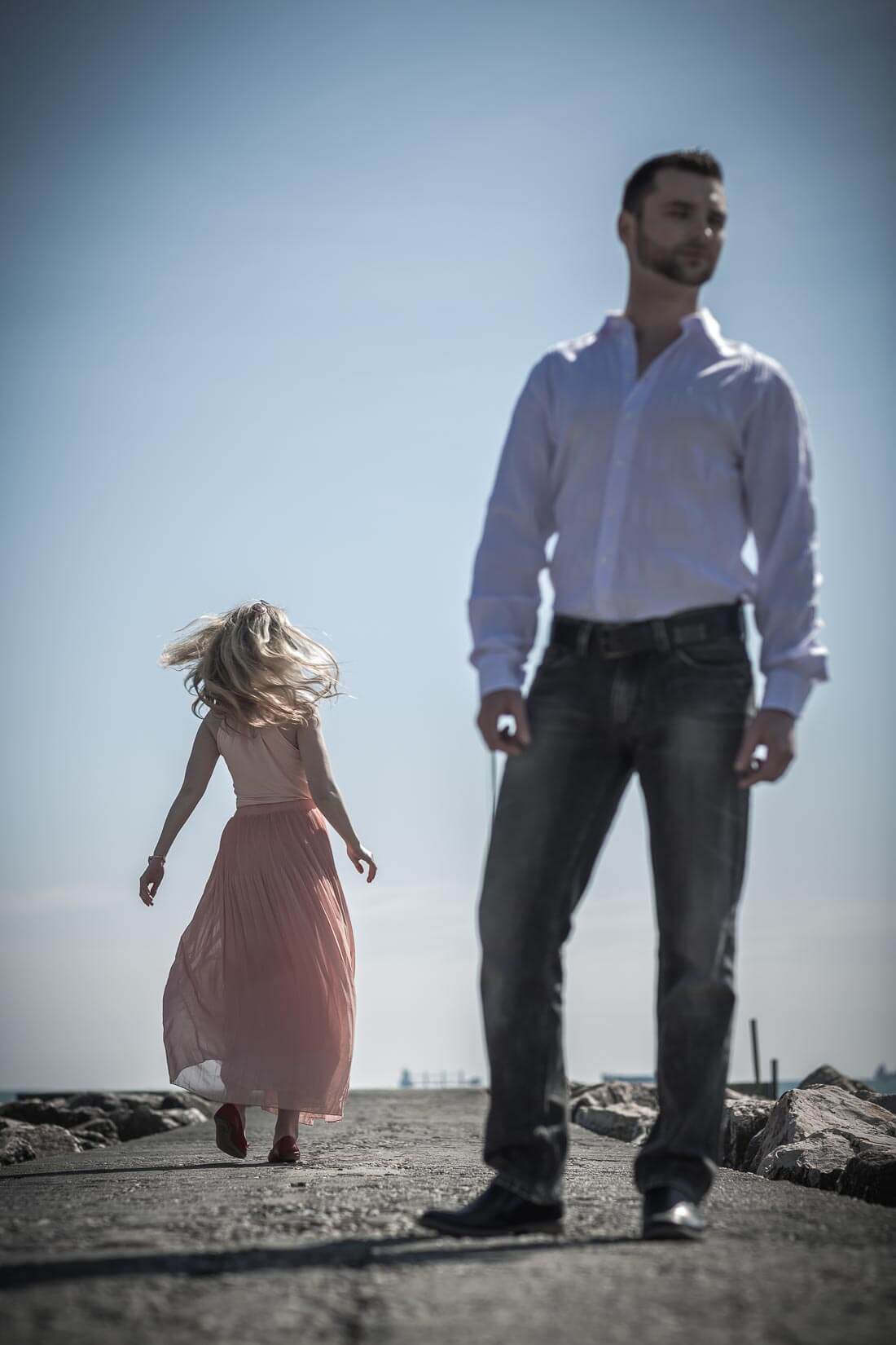 Fotograf-Fotostudio-Dresden-Venedig-Lido-Paar-Shooting-Strand-Dress-Liebe-Wasser-Zweisamkeit