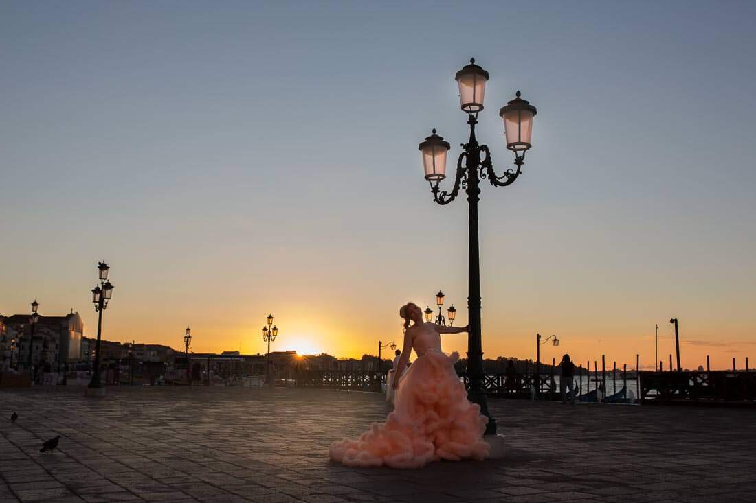 Fotograf-Fotostudio-Dresden-Venedig-Italien-Shooting-Outdoor-Fashion-Ballkleid-Styling-Markusplatz